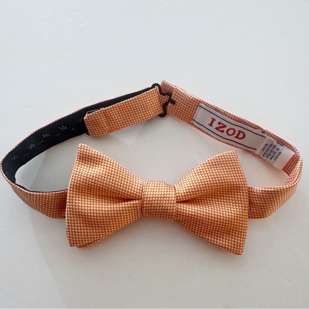 Izod Bow Tie